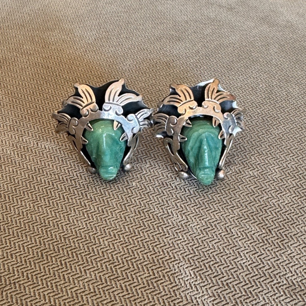 Vintage Sterling Silver Taxco Mexico Carved Mask Face Green Onyx Earrings TV-21 - Picture 3 of 7